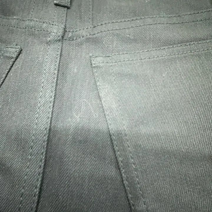 Saint Laurent Paris Yves Saint Laurent Casual Stylish Solid Color Skirt Size US 26 / EU 42 - 7 Thumbnail