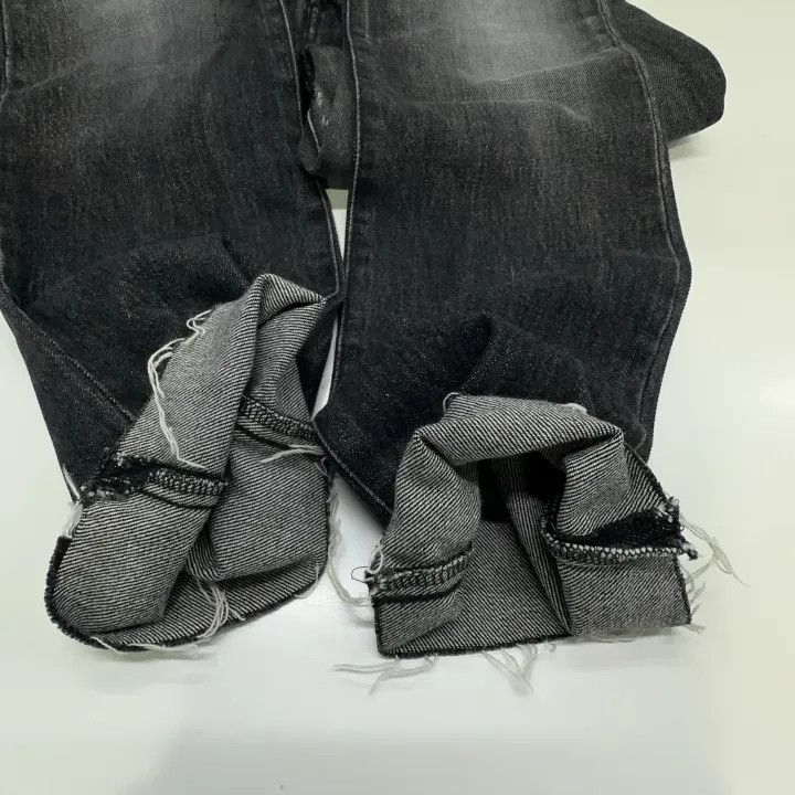 Saint Laurent Paris Saint Laurent Distressed Straight Leg Jeans Size US 30 / EU 46 - 8 Thumbnail