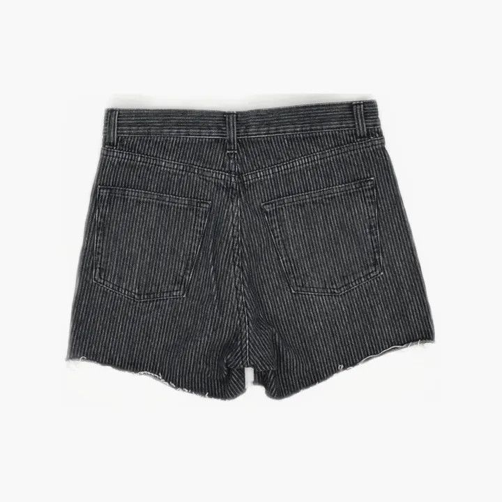 Saint Laurent Paris Saint Laurent Fashionable Casual Denim Shorts Size US 26 / EU 42 - 3 Thumbnail