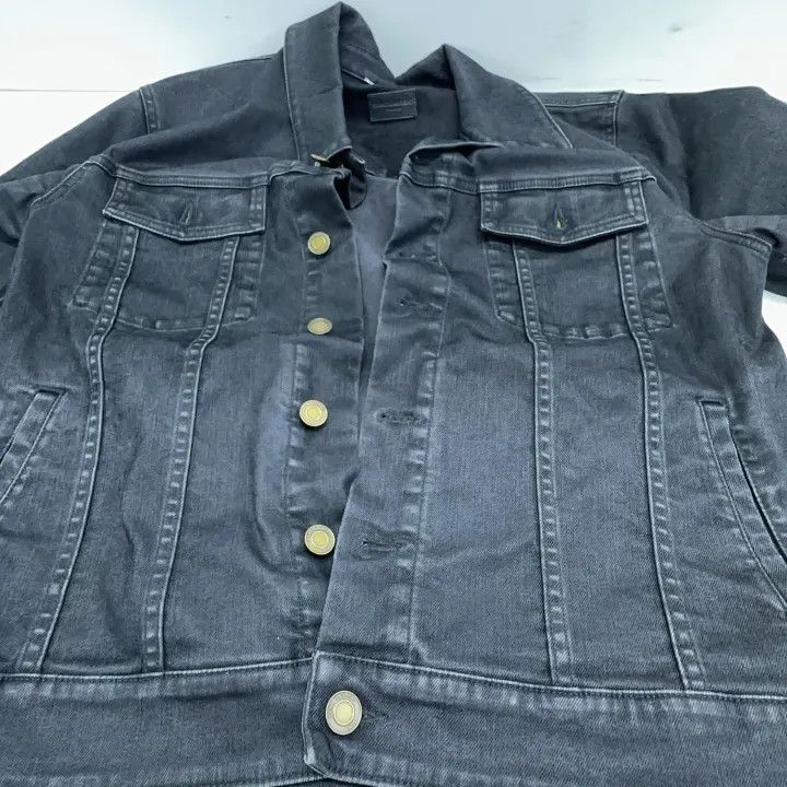Saint Laurent Paris Saint Laurent Black Faded Denim Jacket for Men Size US L / EU 52-54 / 3 - 7 Thumbnail