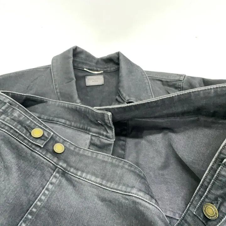 Saint Laurent Paris Saint Laurent Black Faded Denim Jacket for Men Size US L / EU 52-54 / 3 - 8 Thumbnail
