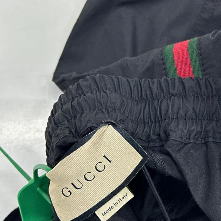 Gucci Gucci Logo Label Loose Fit Casual Shorts Size US 44 / EU 60 - 3 Thumbnail