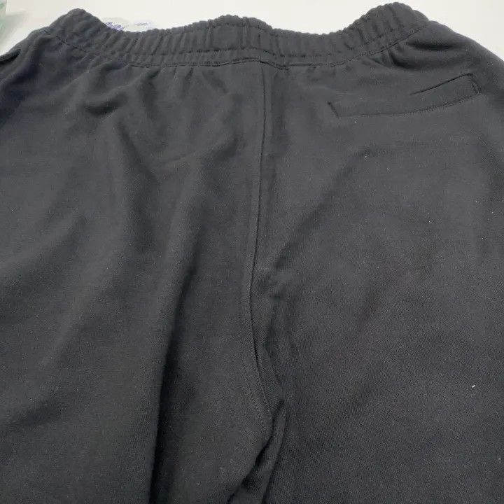 Burberry Burberry Black Casual Shorts with Pony Print Size US 34 / EU 50 - 4 Thumbnail