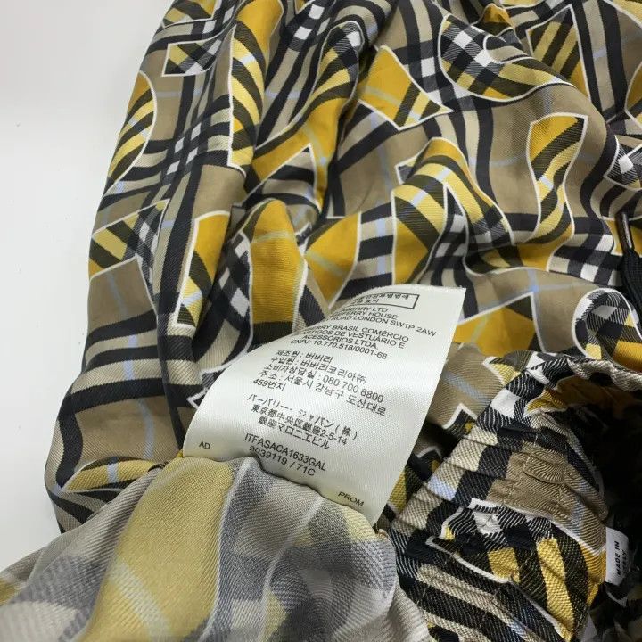 Burberry Burberry SS21 Vintage Plaid Logo Print Shorts Size US 30 / EU 46 - 4 Thumbnail