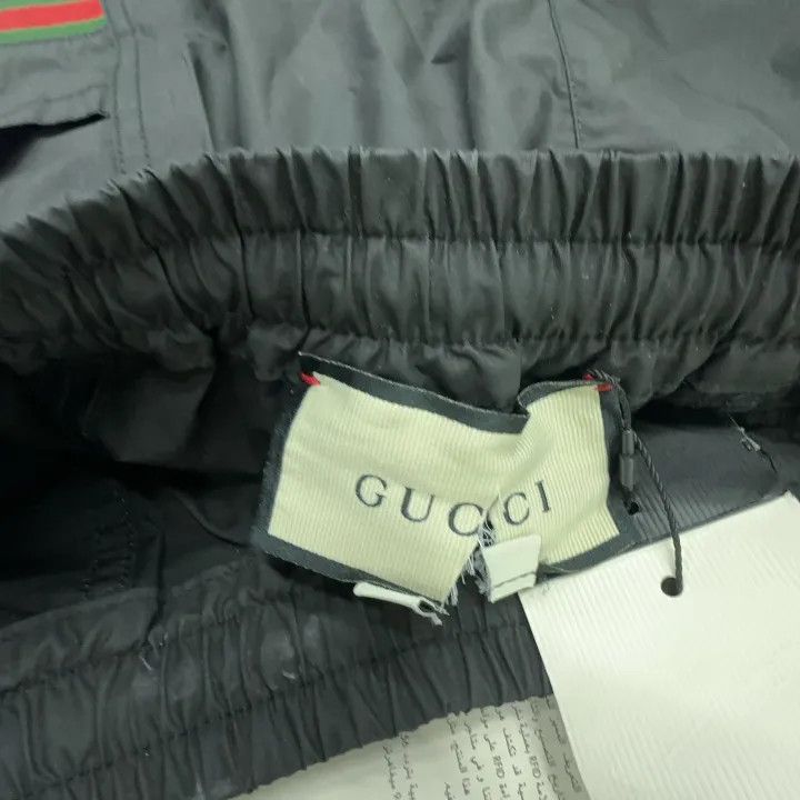 Gucci Gucci Logo Label Casual Shorts for Men Size US 44 / EU 60 - 4 Thumbnail