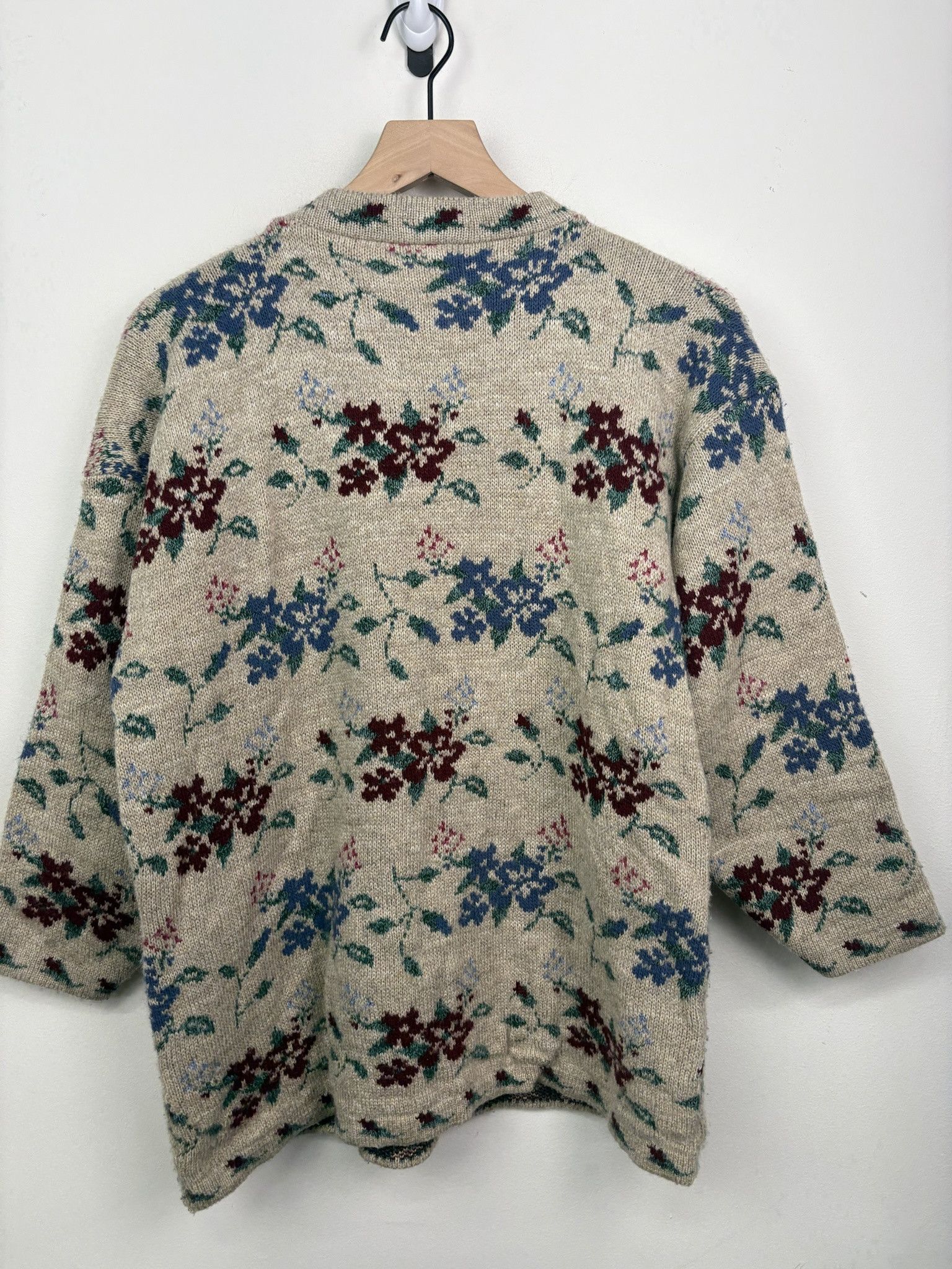 Vintage Vintage 90's Knit City Streets Geometric Pattern Crewneck Pullover Cardigan Size M Size US M / EU 48-50 / 2 - 3 Thumbnail