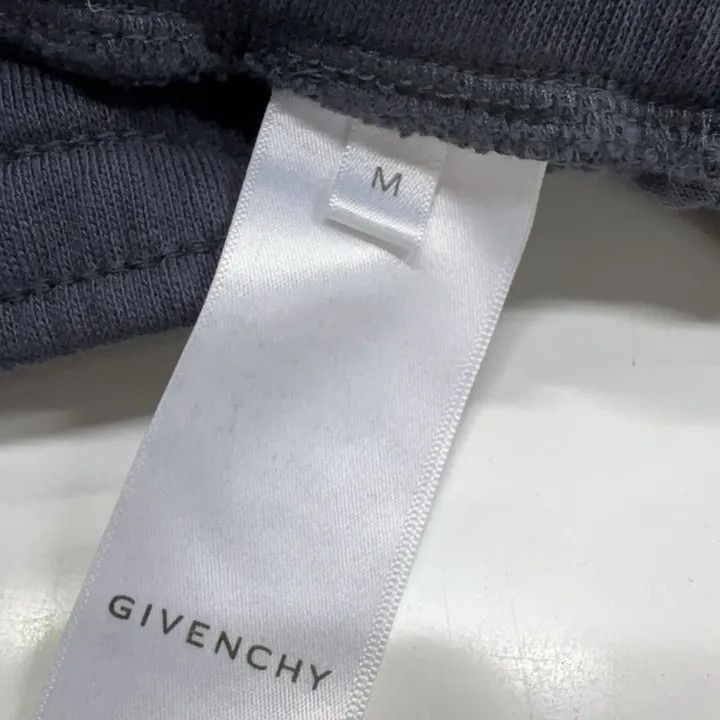 Givenchy Givenchy Logo Embroidered Jogging Pants Size US 30 / EU 46 - 6 Thumbnail