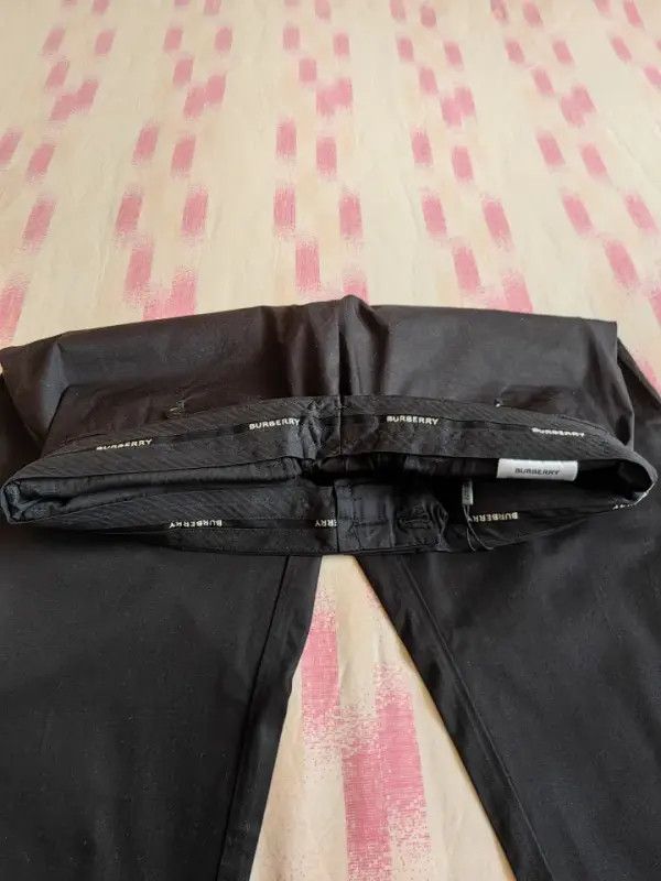 Burberry Burberry Black Casual Straight-Leg Pants Size US 44 / EU 60 - 10 Thumbnail