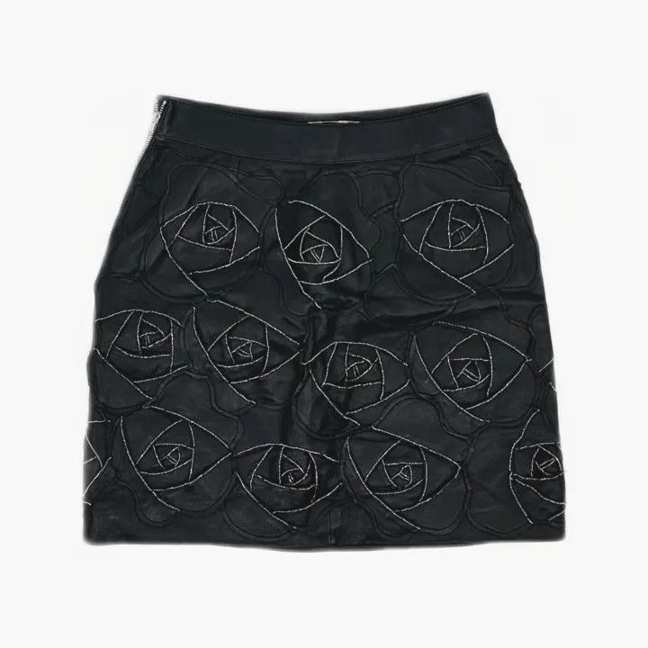 Saint Laurent Paris Saint Laurent Fashionable Versatile Mini Skirt Size US 36 / EU 52 - 3 Thumbnail
