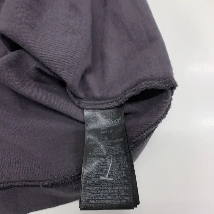 Balenciaga YEEZY x Gap x Balenciaga Long Sleeve T-Shirt Size US XL / EU 56 / 4 - 5 Thumbnail