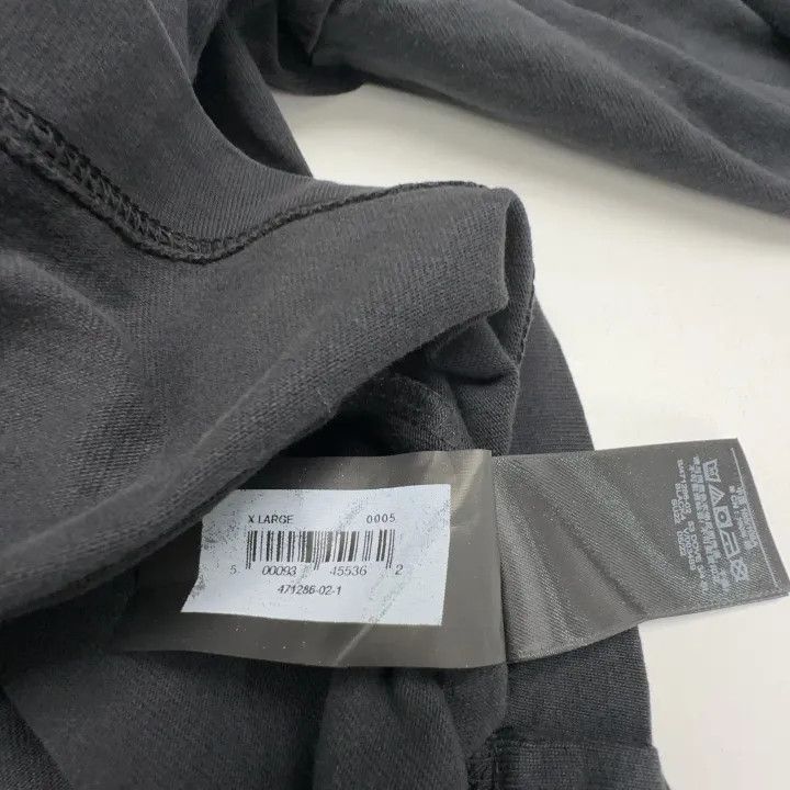 Yeezy Yeezy Logo Casual Black T-Shirt for Couples Size US XL / EU 56 / 4 - 6 Thumbnail
