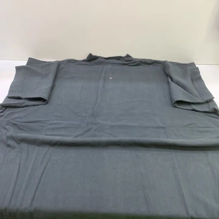 Balenciaga YEEZY x Gap x Balenciaga 3/4 Sleeve Tee Size US M / EU 48-50 / 2 - 3 Thumbnail