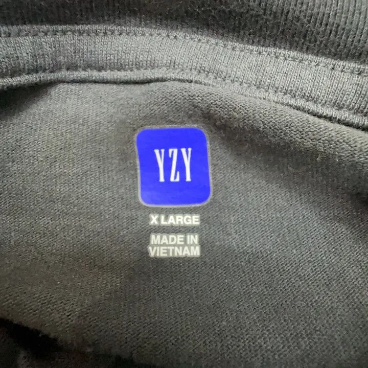 Yeezy YEEZY Logo Animal Pattern Casual T-Shirt Size US XL / EU 56 / 4 - 2 Thumbnail