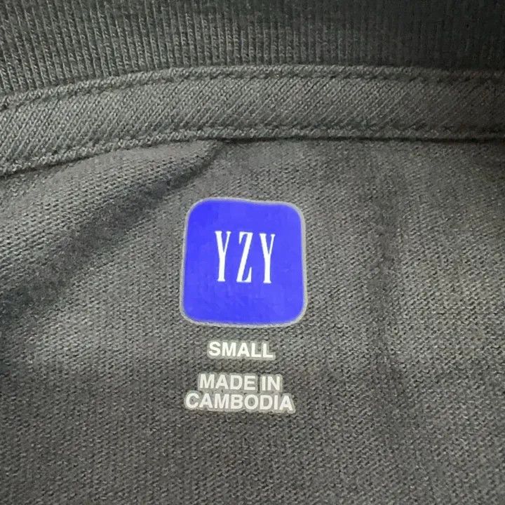 Yeezy YEEZY Animal Graphic Loose Fit T-Shirt Size US S / EU 44-46 / 1 - 4 Thumbnail