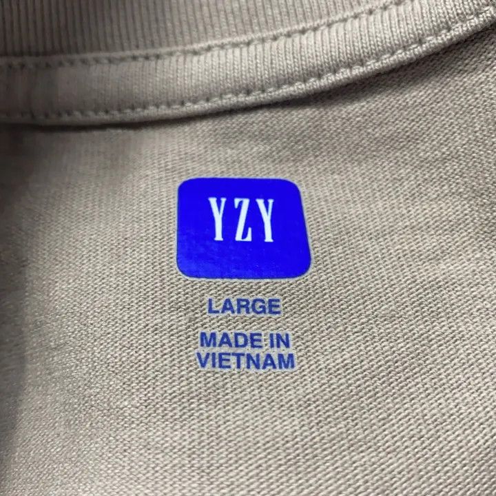 Balenciaga YEEZY x Gap x Balenciaga Long Sleeve T-Shirt Size US L / EU 52-54 / 3 - 4 Thumbnail