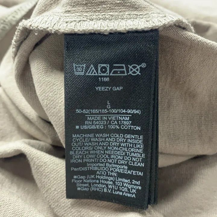Balenciaga YEEZY x Gap x Balenciaga Long Sleeve T-Shirt Size US L / EU 52-54 / 3 - 5 Thumbnail
