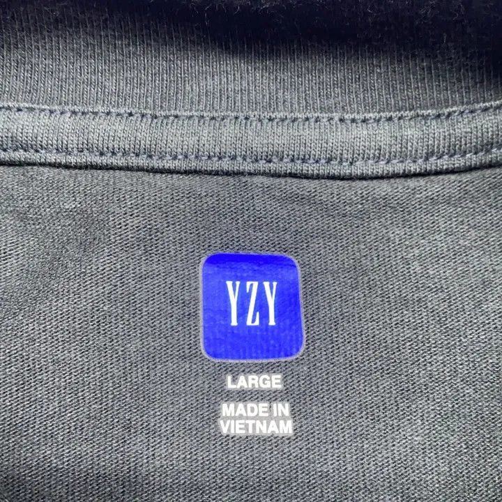Balenciaga YEEZY x Gap x Balenciaga Long Sleeve T-Shirt Size US L / EU 52-54 / 3 - 4 Thumbnail