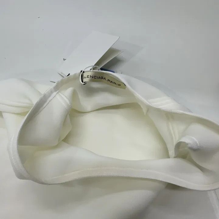 Balenciaga Balenciaga Simple Irregular White Vest Size US S / EU 44-46 / 1 - 7 Thumbnail