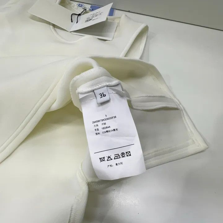 Balenciaga Balenciaga Simple Irregular White Vest Size US S / EU 44-46 / 1 - 6 Thumbnail