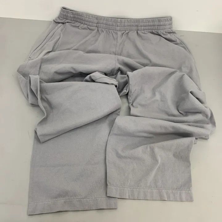 Balenciaga YEEZY x Gap x Balenciaga Gray Casual Knit Pants Size US 30 / EU 46 - 2 Thumbnail