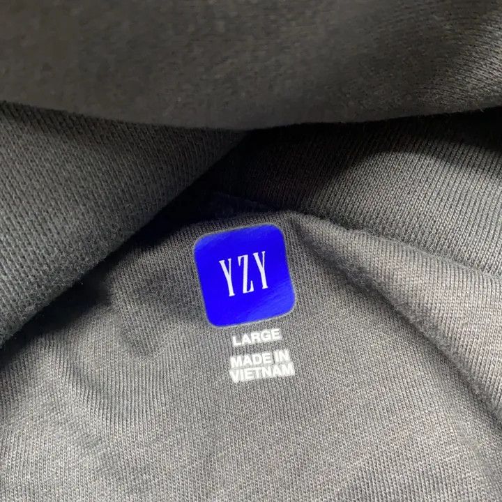 Balenciaga YEEZY Dove Hoodie with Logo and Animal Print Size US L / EU 52-54 / 3 - 4 Thumbnail