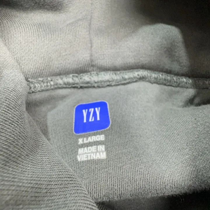 Balenciaga YEEZY x Gap x Balenciaga Dove Hoodie Size US XL / EU 56 / 4 - 5 Thumbnail