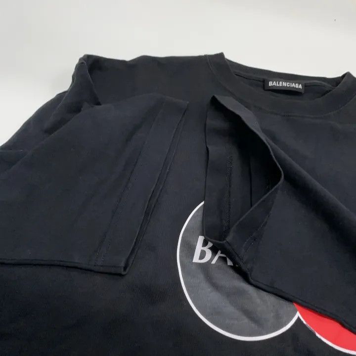 Balenciaga Balenciaga Logo Print Loose Fit T-Shirt for Men Size US S / EU 44-46 / 1 - 8 Thumbnail