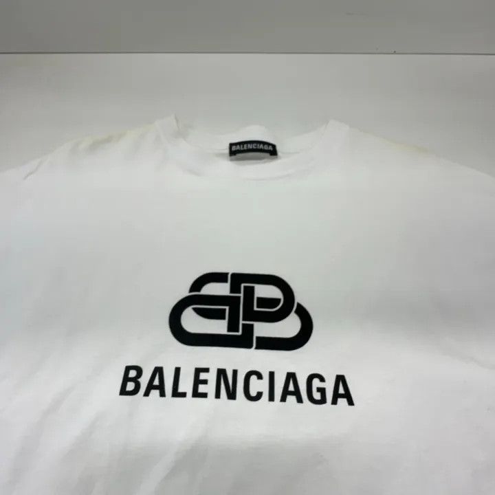 Balenciaga Balenciaga Classic Logo White T-shirt for Men Size US S / EU 44-46 / 1 - 9 Thumbnail