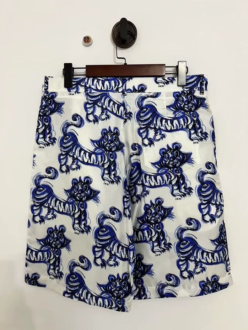 Dior dior tiger logo printed shorts-dmc Size US 31 - 2 Thumbnail