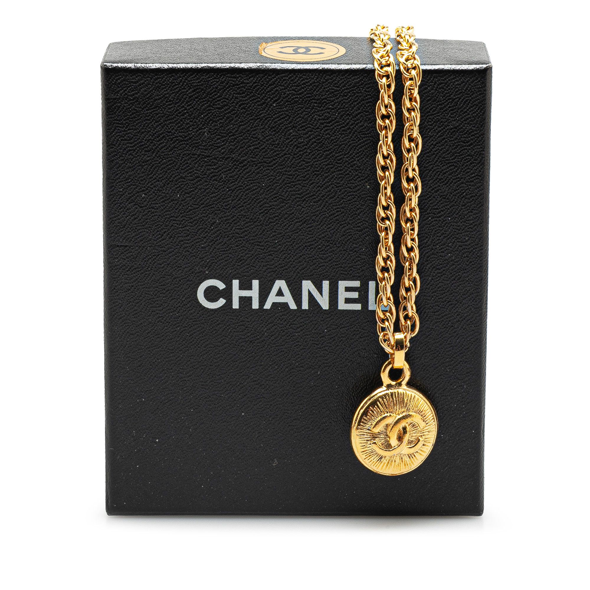 Chanel Chanel Gold Plated CC Round Pendant Necklace Size ONE SIZE - 5 Thumbnail