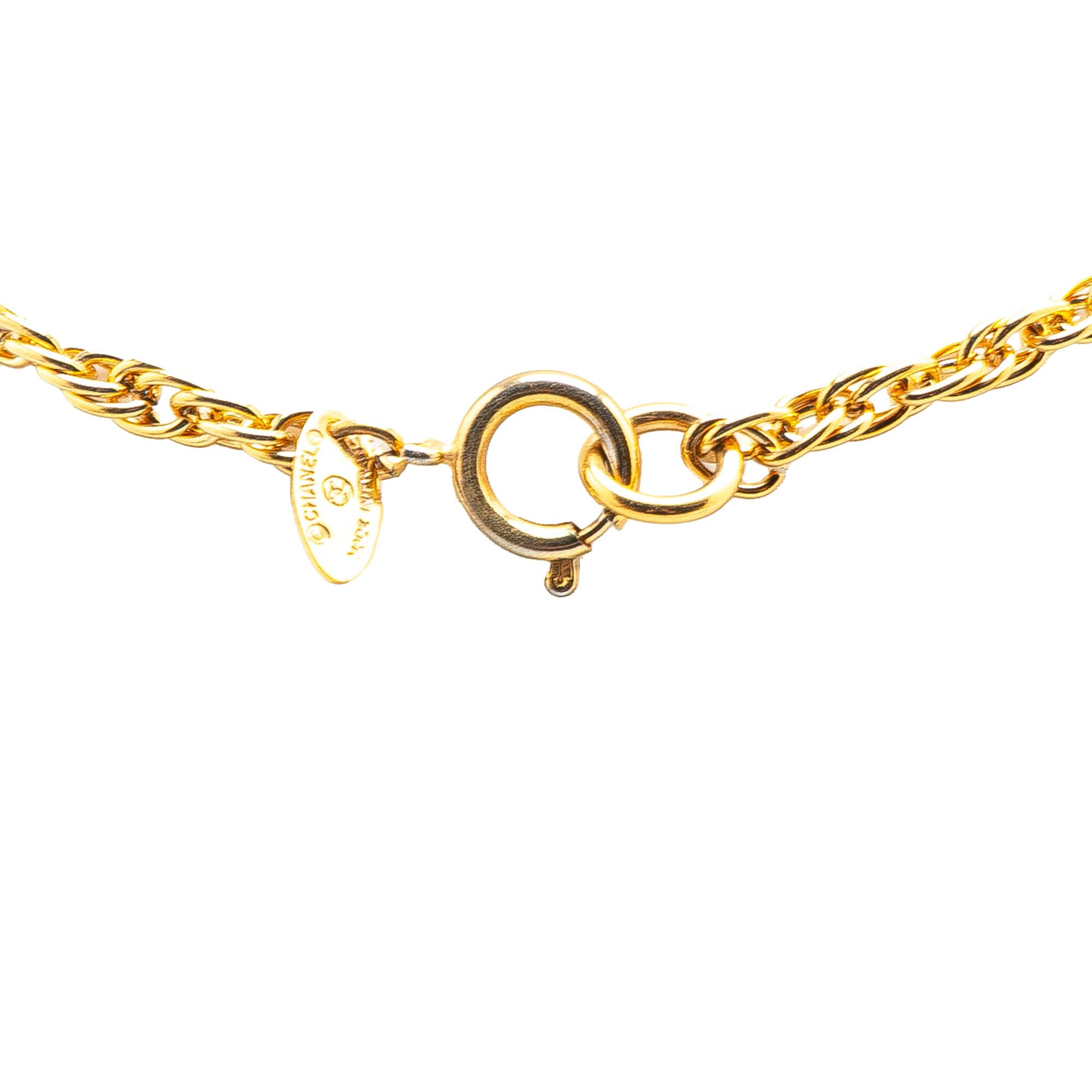 Chanel Chanel Gold Plated CC Round Pendant Necklace Size ONE SIZE - 2 Thumbnail