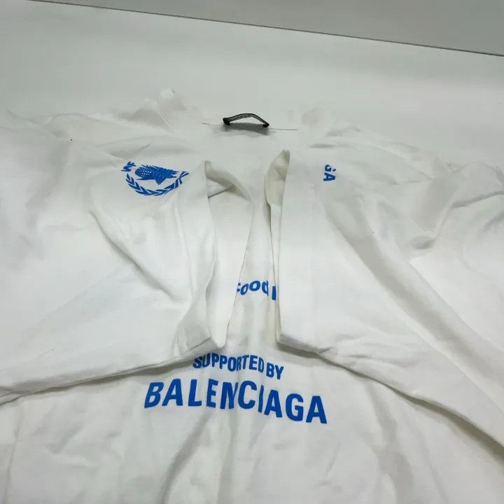Balenciaga Balenciaga x WFP Logo Print T-Shirt Size US S / EU 44-46 / 1 - 8 Thumbnail
