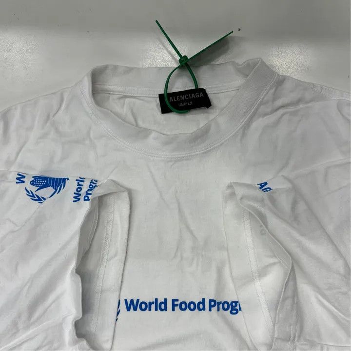 Balenciaga Balenciaga WFP Logo Print Short Sleeve T-Shirt Size US S / EU 44-46 / 1 - 5 Thumbnail