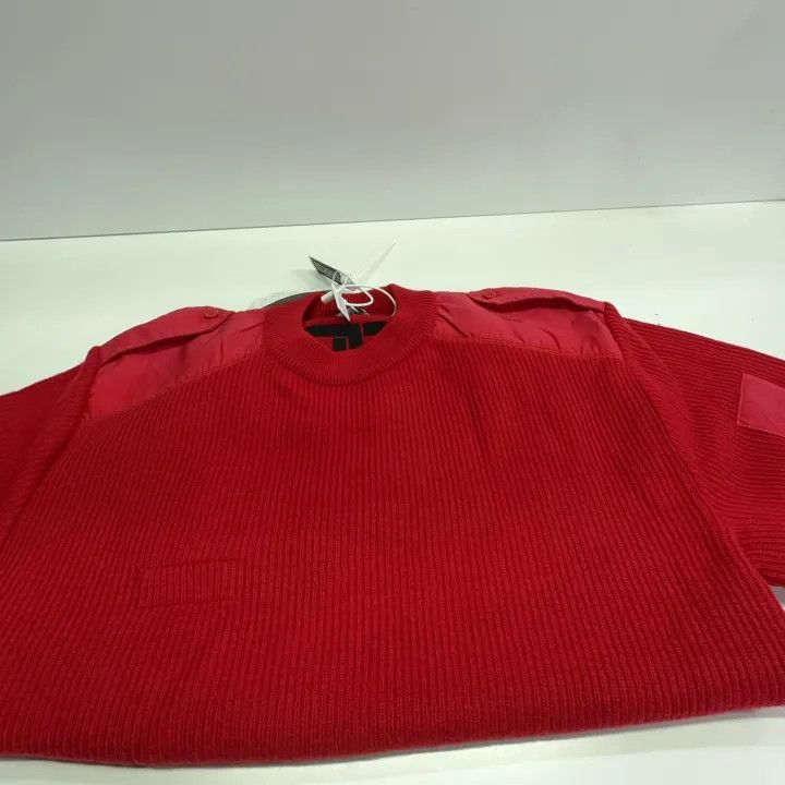 Balenciaga Balenciaga FW21 Red Logo Print Sweater Size US S / EU 44-46 / 1 - 8 Thumbnail