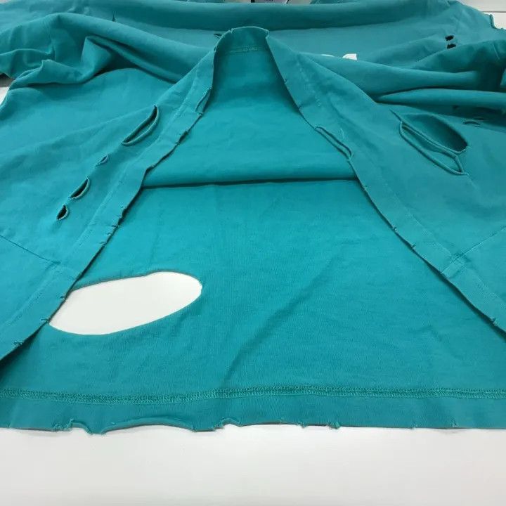 Balenciaga Balenciaga Distressed Logo T-Shirt in Aqua Green Size US XS / EU 42 / 0 - 8 Thumbnail