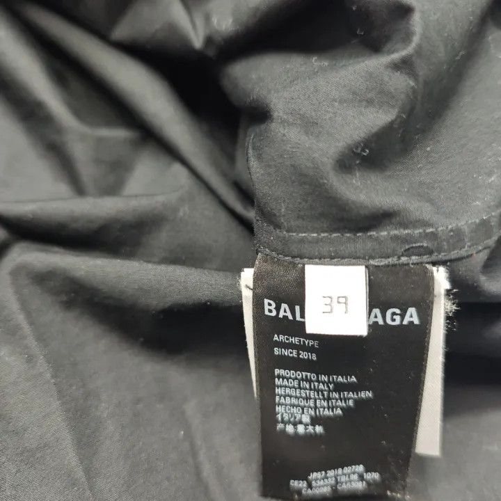 Balenciaga Balenciaga Logo Short Sleeve Shirt for Men Size US M / EU 48-50 / 2 - 5 Thumbnail