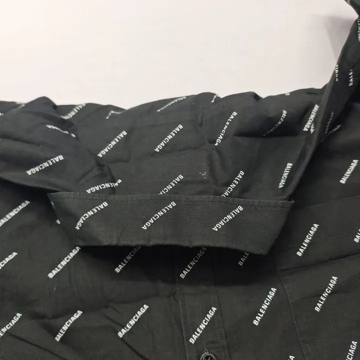 Balenciaga Balenciaga Logo Short Sleeve Shirt for Men Size US M / EU 48-50 / 2 - 9 Thumbnail