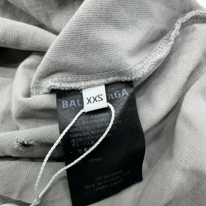 Balenciaga Balenciaga Distressed Graphic Short Sleeve T-Shirt Size US XXS / EU 40 - 4 Thumbnail