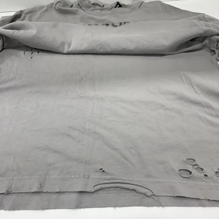 Balenciaga Balenciaga Distressed Graphic Short Sleeve T-Shirt Size US XXS / EU 40 - 9 Thumbnail