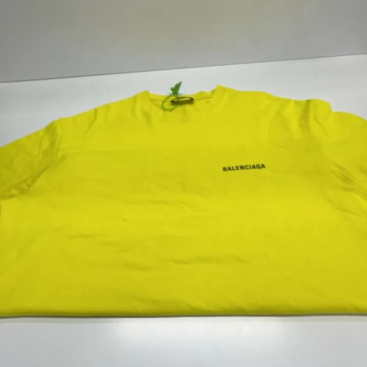 Balenciaga Balenciaga Yellow Logo Vintage T-Shirt Men's Size US S / EU 44-46 / 1 - 7 Thumbnail