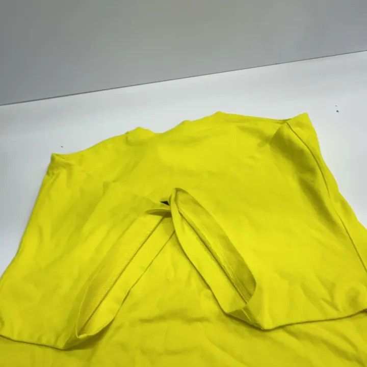 Balenciaga Balenciaga Yellow Logo Vintage T-Shirt Men's Size US S / EU 44-46 / 1 - 11 Thumbnail