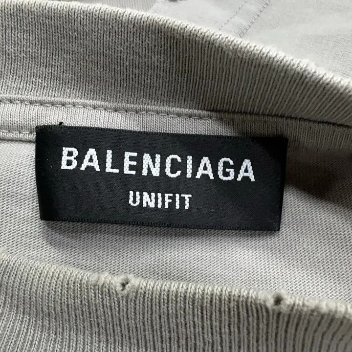 Balenciaga Balenciaga Distressed Gray Graphic T-shirt Size US XS / EU 42 / 0 - 4 Thumbnail