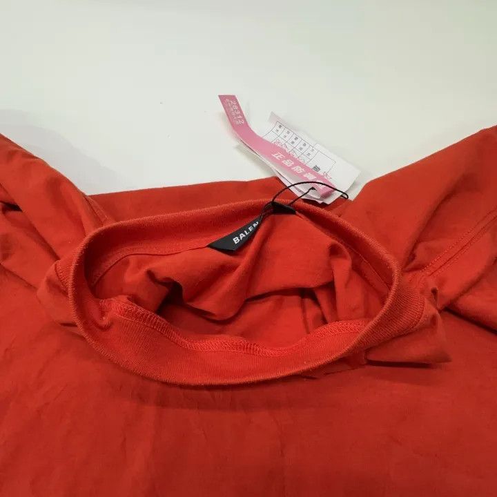 Balenciaga Balenciaga Red Short Sleeve T-Shirt Size US S / EU 44-46 / 1 - 6 Thumbnail