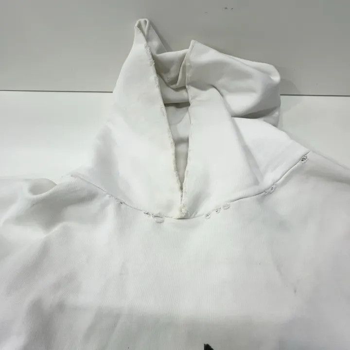 Balenciaga Balenciaga White Graphic Hoodie for Men Size US XL / EU 56 / 4 - 11 Thumbnail