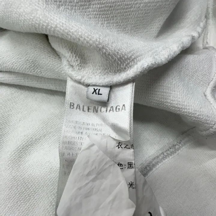 Balenciaga Balenciaga White Graphic Hoodie for Men Size US XL / EU 56 / 4 - 4 Thumbnail