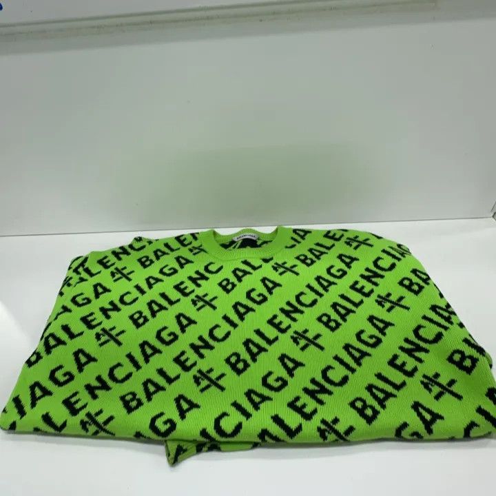 Balenciaga Balenciaga Year of the Ox Logo Sweater Size US M / EU 48-50 / 2 - 7 Thumbnail