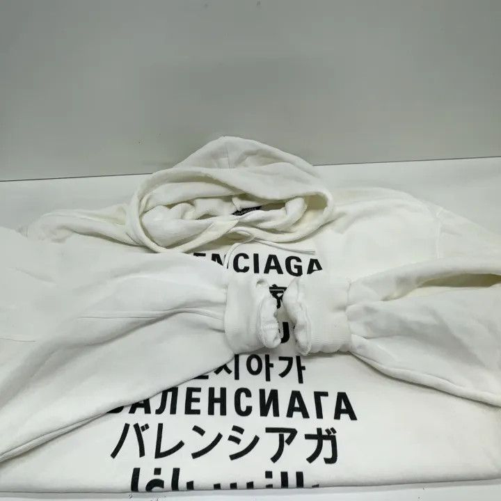 Balenciaga Balenciaga Language Print Hoodie for Men and Women Size US L / EU 52-54 / 3 - 9 Thumbnail