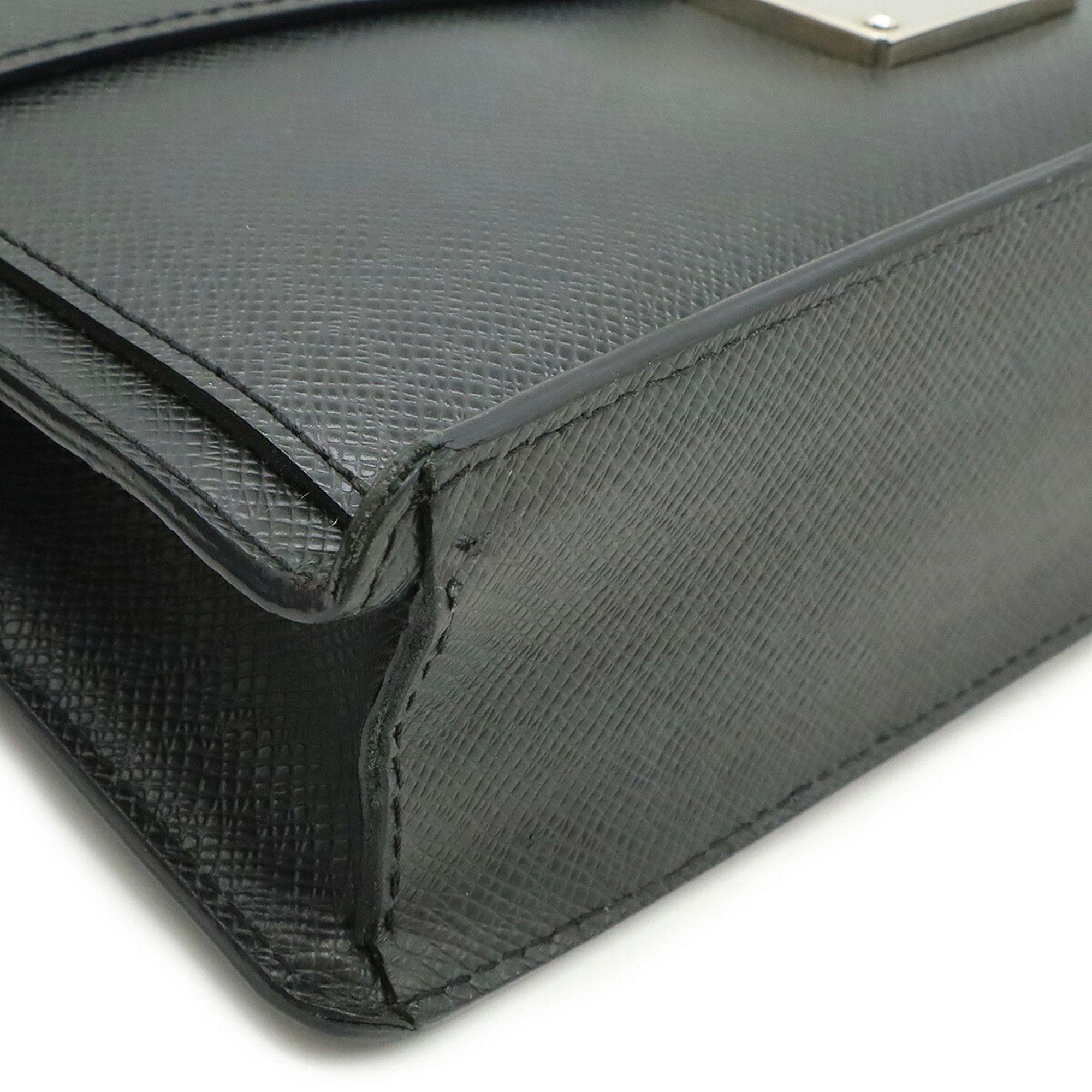 Louis Vuitton Louis Vuitton Belaia clutch Size ONE SIZE - 4 Thumbnail