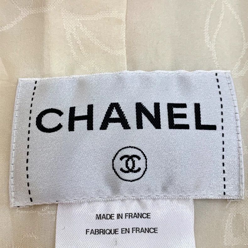 Chanel beige dual C logo wool cape coat-dmc Size US XS / EU 42 / 0 - 6 Thumbnail