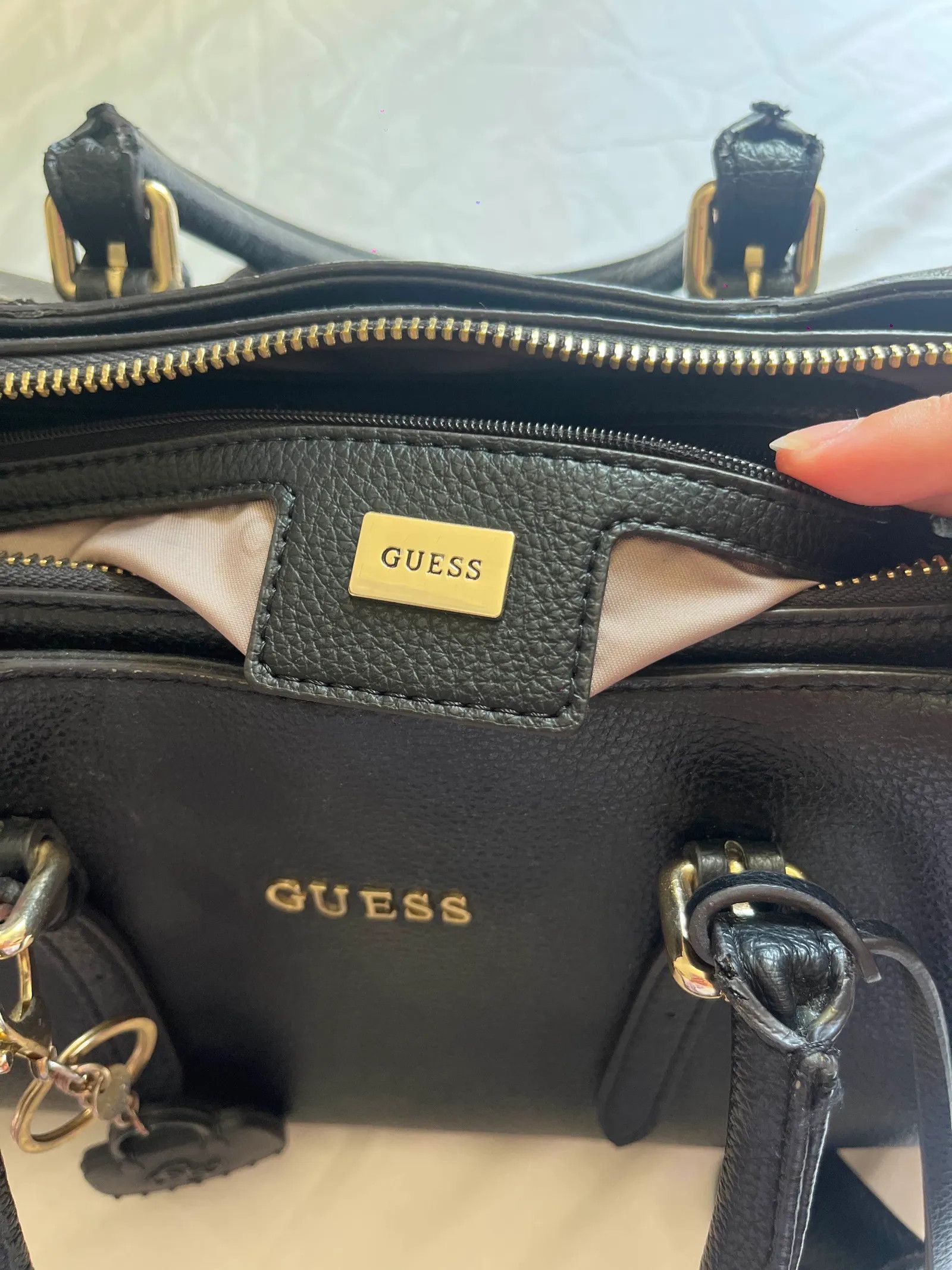 Guess Guess Bucket Bag Size ONE SIZE - 2 Thumbnail